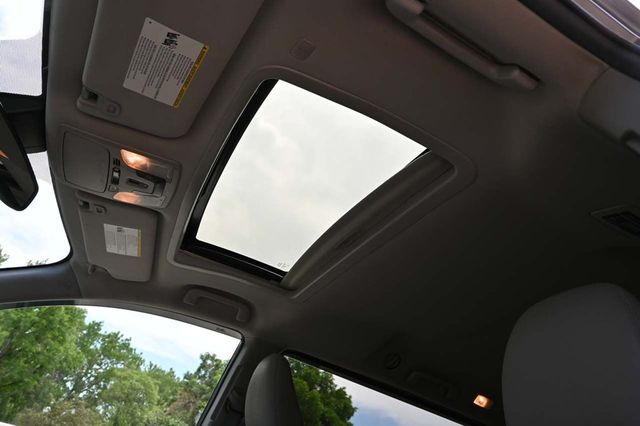 2020 Toyota Sienna XLE Automatic Access Seat FWD 7-Passenger - 22871113 - 33