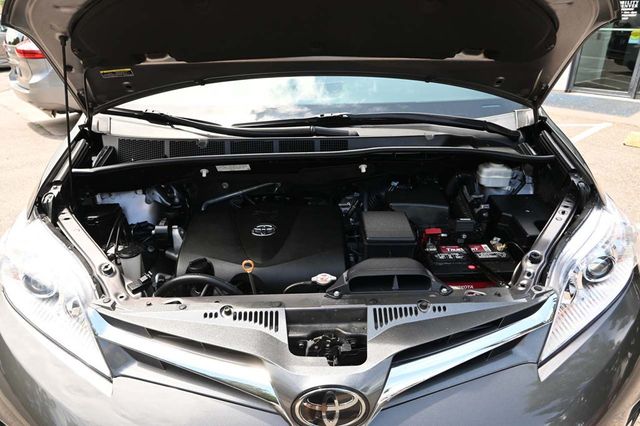 2020 Toyota Sienna XLE Automatic Access Seat FWD 7-Passenger - 22871113 - 36