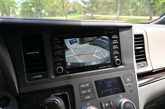 2020 Toyota Sienna XLE Automatic Access Seat FWD 7-Passenger - 22871113 - 38