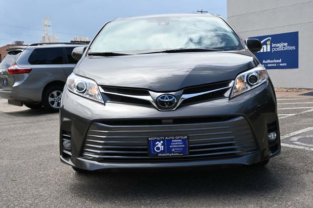 2020 Toyota Sienna XLE Automatic Access Seat FWD 7-Passenger - 22871113 - 3