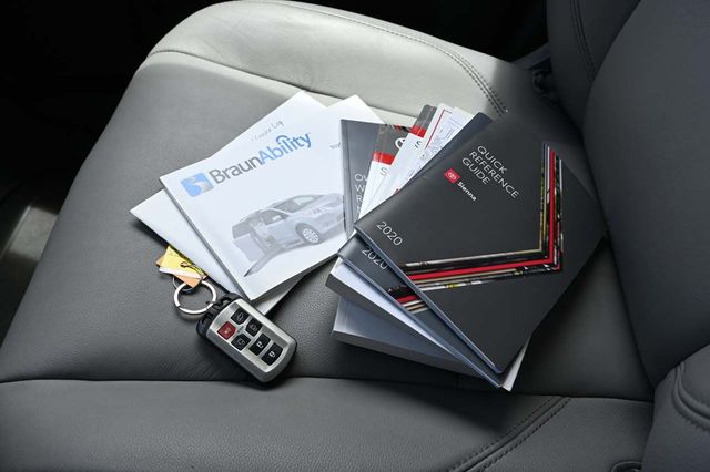 2020 Toyota Sienna XLE Automatic Access Seat FWD 7-Passenger - 22871113 - 39