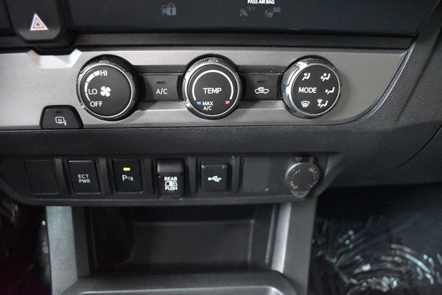 2020 Toyota Tacoma 2WD SR5 Double Cab 5' Bed V6 AT (Natl) - 22909979 - 12