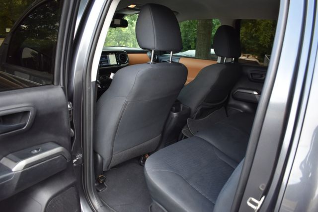 2020 Toyota Tacoma 2WD SR5 Double Cab 5' Bed V6 AT (Natl) - 22909979 - 25