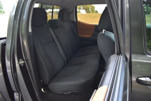 2020 Toyota Tacoma 2WD SR5 Double Cab 5' Bed V6 AT (Natl) - 22909979 - 4