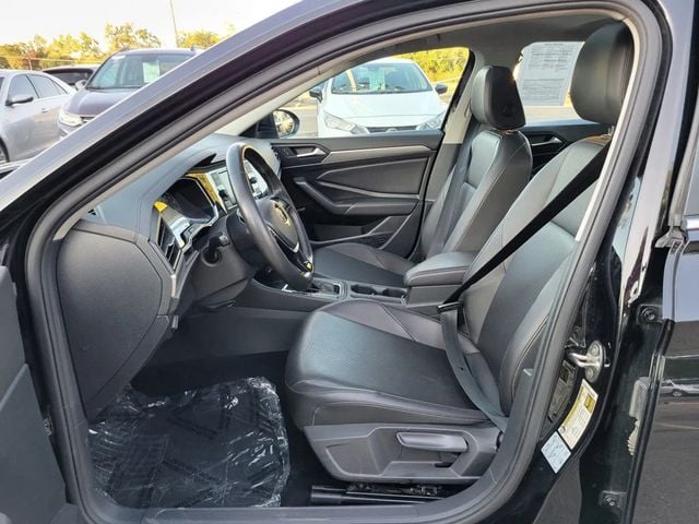 2020 Volkswagen Jetta 1.4T SE Sedan 4D - 22934478 - 1