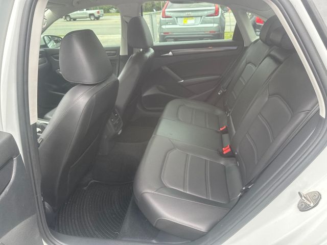 2020 Volkswagen Passat 2.0T R-Line Automatic - 22929742 - 11
