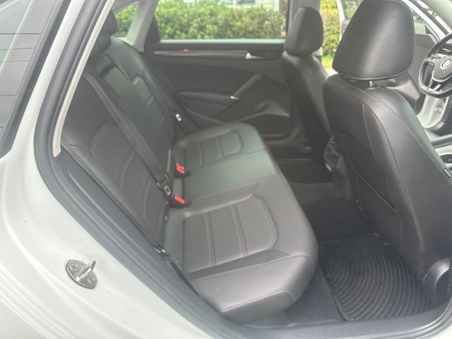 2020 Volkswagen Passat 2.0T R-Line Automatic - 22929742 - 13