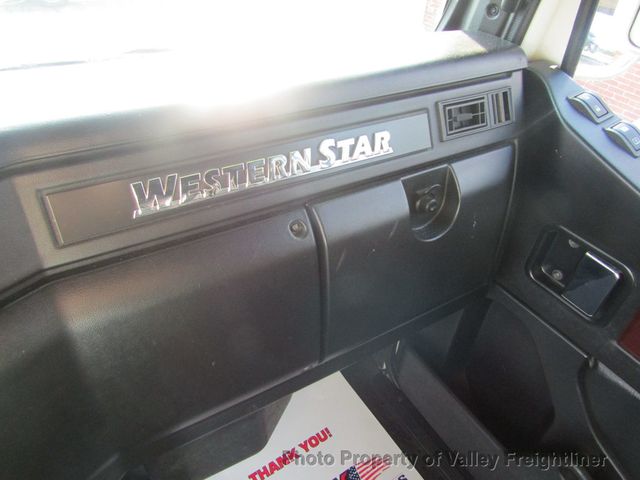 2020 Western Star 5700XE RAISED ROOF SLEEPER - 22797433 - 19