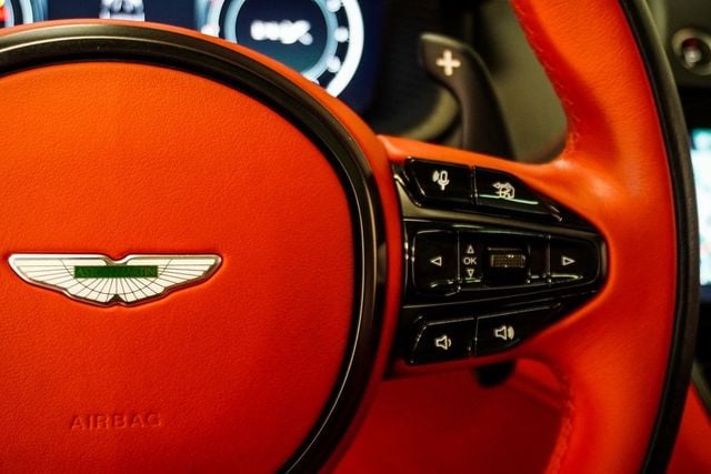 2021 Aston Martin DBX AWD - 22883112 - 28