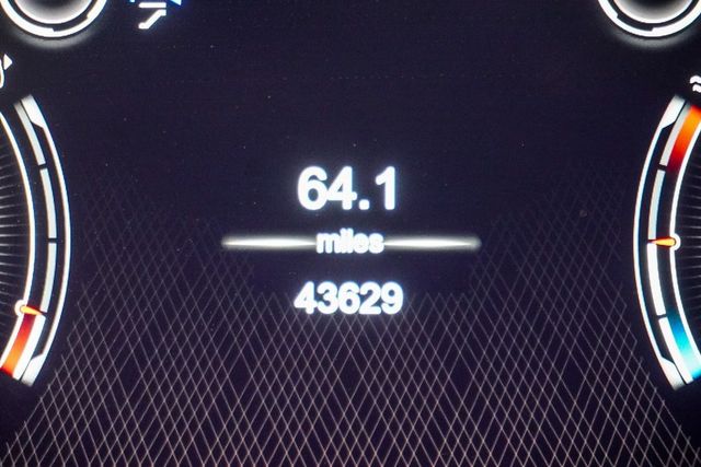 2021 Aston Martin DBX AWD - 22883112 - 44