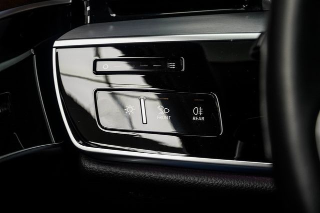 2021 Audi A8 L 55 - 22904609 - 24