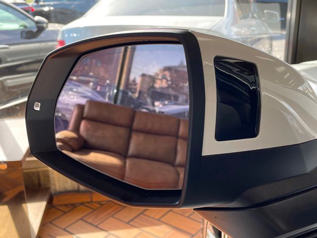 2021 Audi Q5 Premium 55 TFSI e quattro - 22937968 - 17