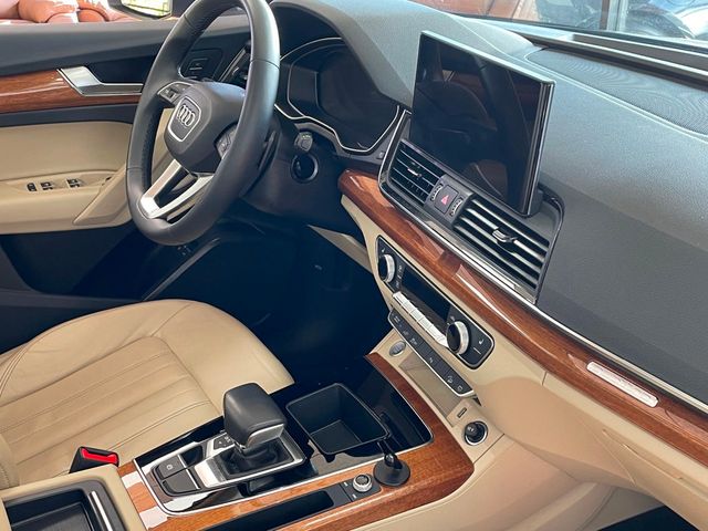 2021 Audi Q5 Premium 55 TFSI e quattro - 22937968 - 26