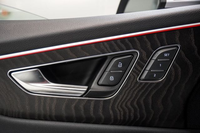 2021 Audi Q8 Premium Plus 55 TFSI quattro - 22923984 - 25