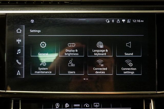 2021 Audi Q8 Premium Plus 55 TFSI quattro - 22924001 - 40