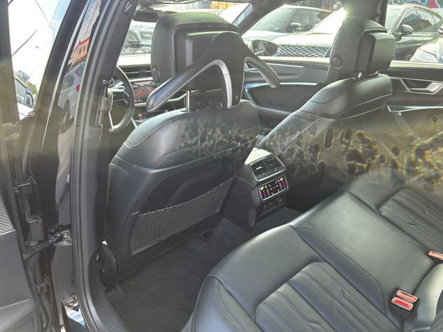 2021 Audi RS 6 Avant MSRP$123720/ExecutivePkg/DriverAssistancePkg/Carbon Fiberpkg/NAV - 22909974 - 13