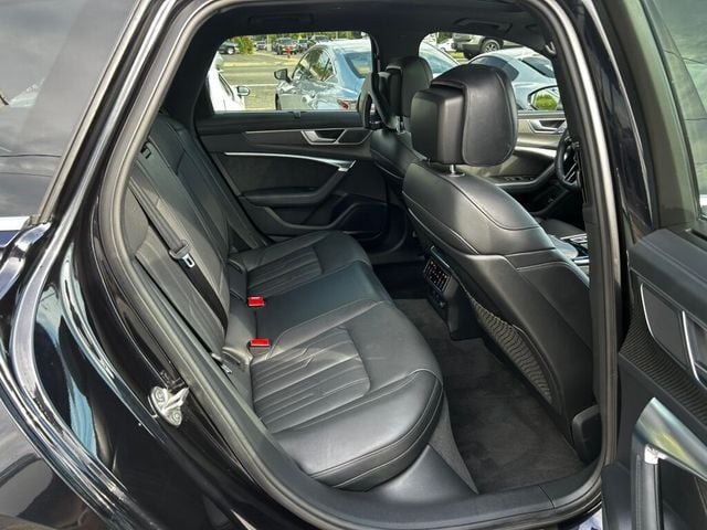 2021 Audi RS 6 Avant MSRP$123720/ExecutivePkg/DriverAssistancePkg/Carbon Fiberpkg/NAV - 22909974 - 18