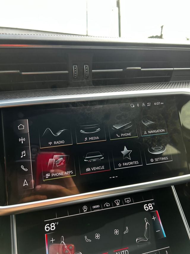 2021 Audi RS 6 Avant MSRP$123720/ExecutivePkg/DriverAssistancePkg/Carbon Fiberpkg/NAV - 22909974 - 27