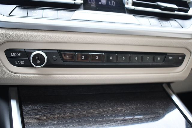 2021 BMW 3 Series 330e xDrive Plug-In Hybrid - 22414434 - 40