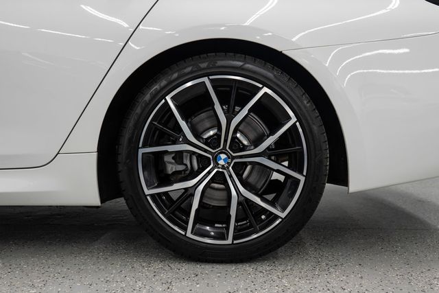 2021 BMW 5 Series 530i xDrive - 22424640 - 44