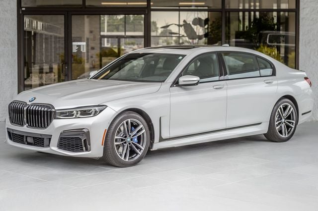 2021 BMW 7 Series 740i xDRIVE - WHITE ON BROWN - NAV - BACKUP CAM - CARPLAY  - 22858598 - 1
