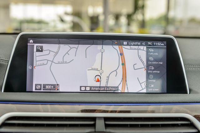 2021 BMW 7 Series 740i xDRIVE - WHITE ON BROWN - NAV - BACKUP CAM - CARPLAY  - 22858598 - 21