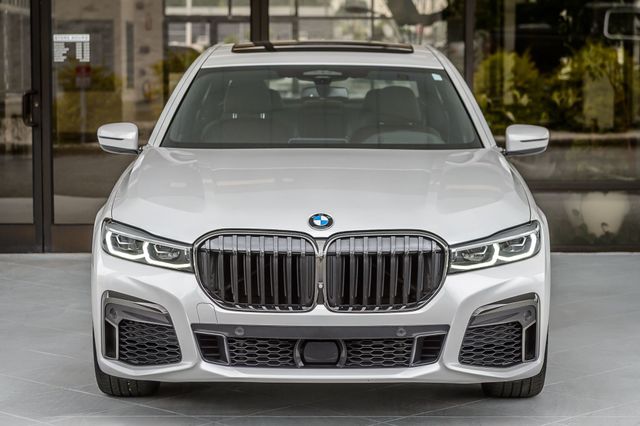 2021 BMW 7 Series 740i xDRIVE - WHITE ON BROWN - NAV - BACKUP CAM - CARPLAY  - 22858598 - 4