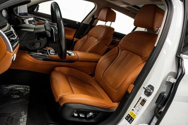 2021 BMW 7 Series 750i xDrive - 22900929 - 17