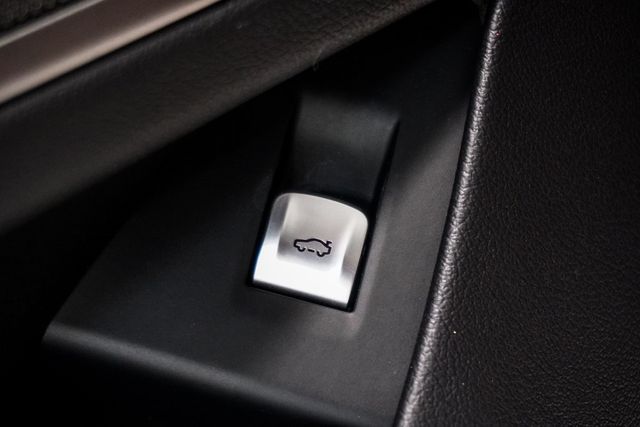 2021 BMW 7 Series 750i xDrive - 22900929 - 39