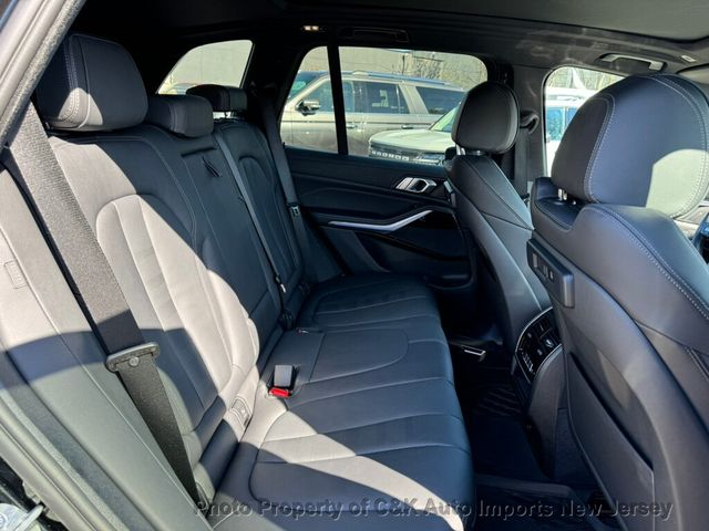 2021 BMW X5 xDrive40i,Premium Package 2,Parking Assistance,Vernasca Leather  - 22408691 - 33