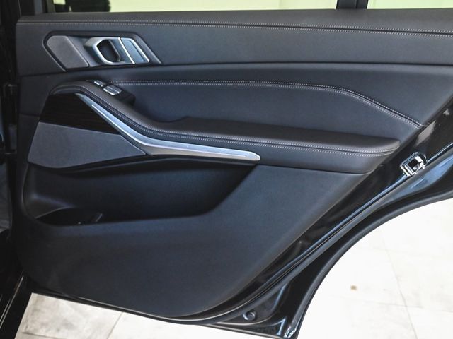 2021 BMW X7 xDrive40i - 22907417 - 12