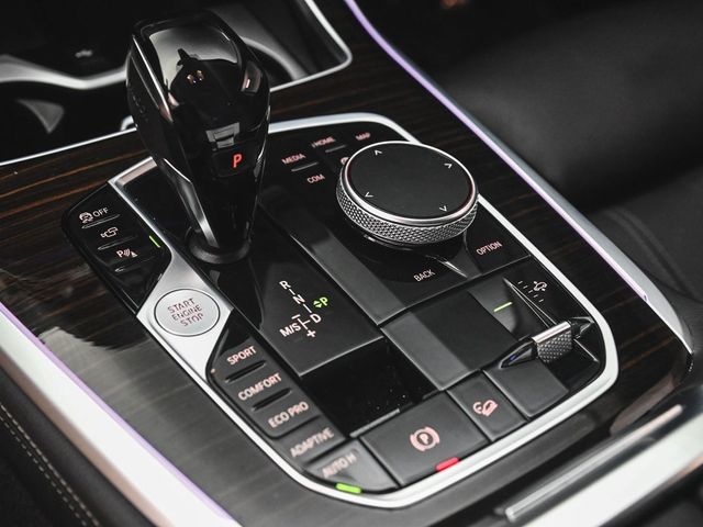 2021 BMW X7 xDrive40i - 22907417 - 31