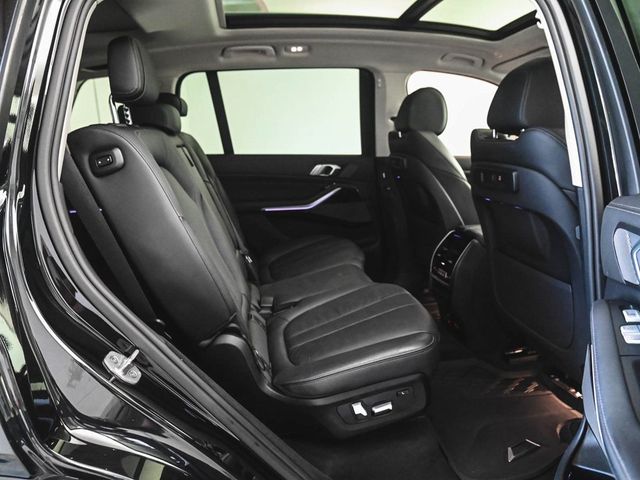 2021 BMW X7 xDrive40i - 22907417 - 37