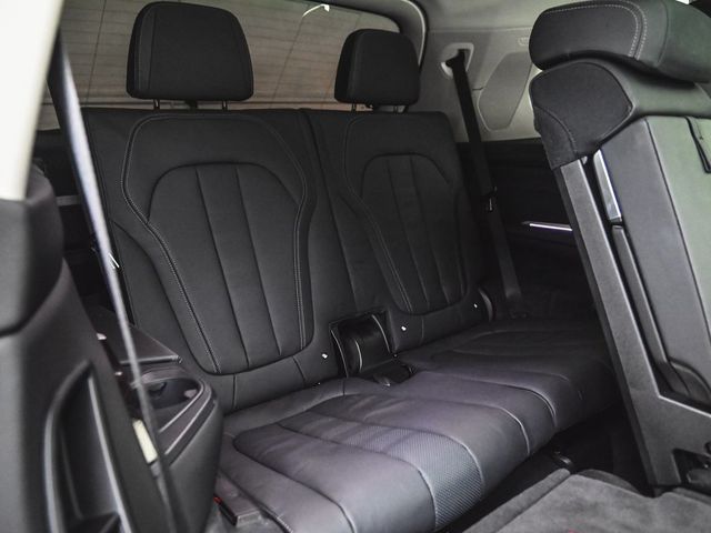 2021 BMW X7 xDrive40i - 22907417 - 38