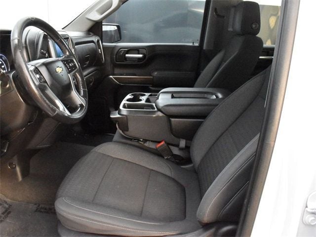 2021 Chevrolet Silverado 1500 2WD Crew Cab 147" LT - 22932417 - 4