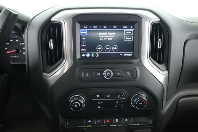 2021 Chevrolet Silverado 1500 4WD Crew Cab 147'' Custom with Turbocharged Engine - 22927491 - 14