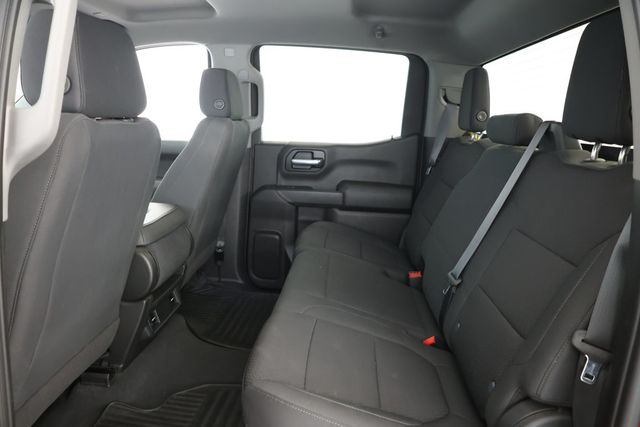 2021 Chevrolet Silverado 1500 4WD Crew Cab 147'' Custom with Turbocharged Engine - 22927491 - 18