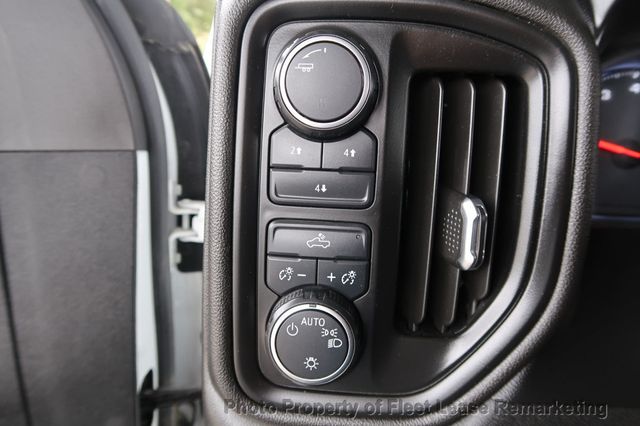 2021 Chevrolet Silverado 2500HD Silverado 2500 4WD Crew Cab LWB - 22938824 - 33