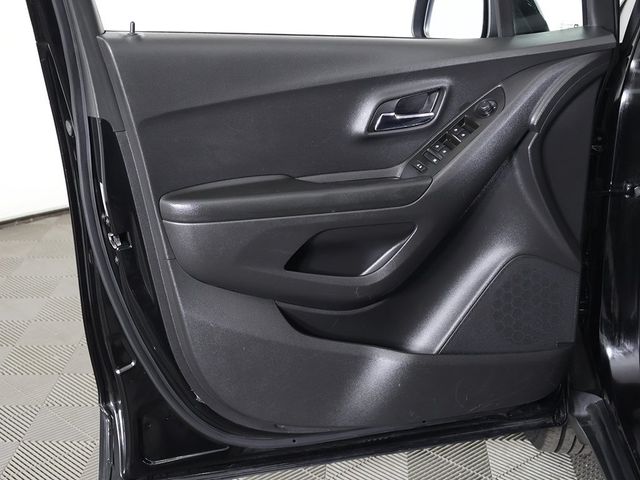 2021 Chevrolet Trax AWD 4dr LT - 22931804 - 18