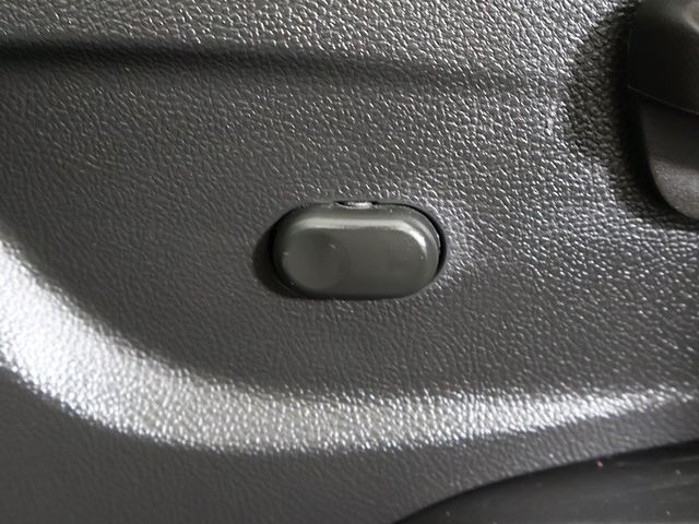 2021 Chevrolet Trax AWD 4dr LT - 22931804 - 28