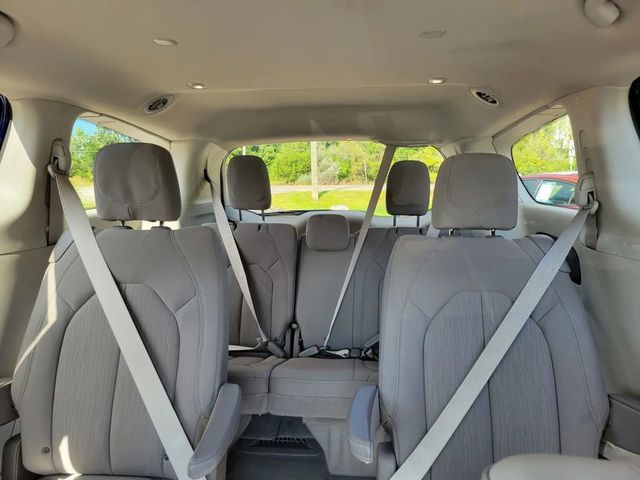 2021 Chrysler Pacifica Touring Minivan 4D - 22924033 - 20