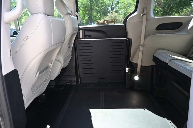 2021 Chrysler Voyager LXi Mobility Handicap Van - 22871112 - 26