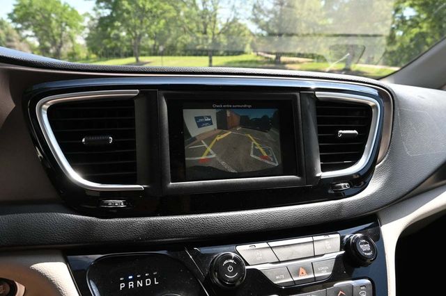 2021 Chrysler Voyager LXi Mobility Handicap Van - 22871112 - 35