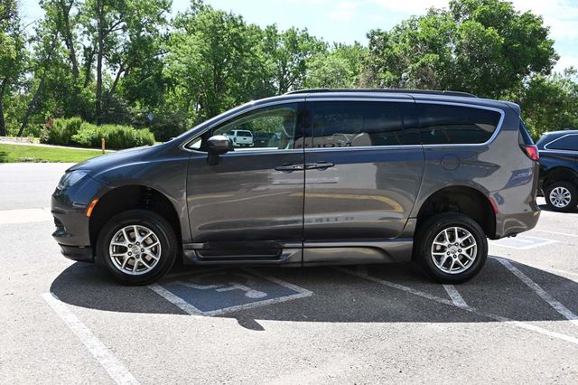 2021 Chrysler Voyager LXi Mobility Handicap Van - 22871112 - 8