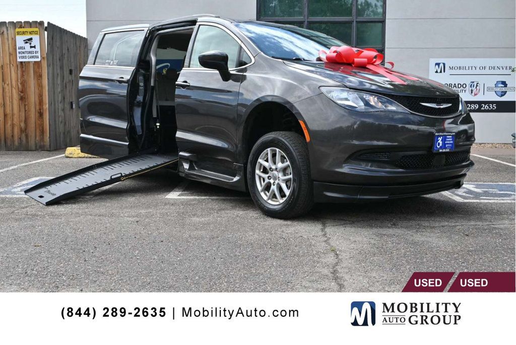 2021 Chrysler Voyager LXi Mobility Handicap Van - 22878974 | Video 1