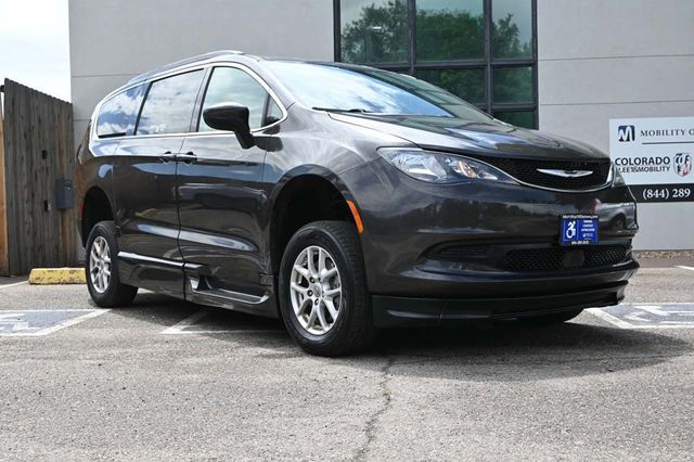 2021 Chrysler Voyager LXi Mobility Handicap Van - 22878974 - 2