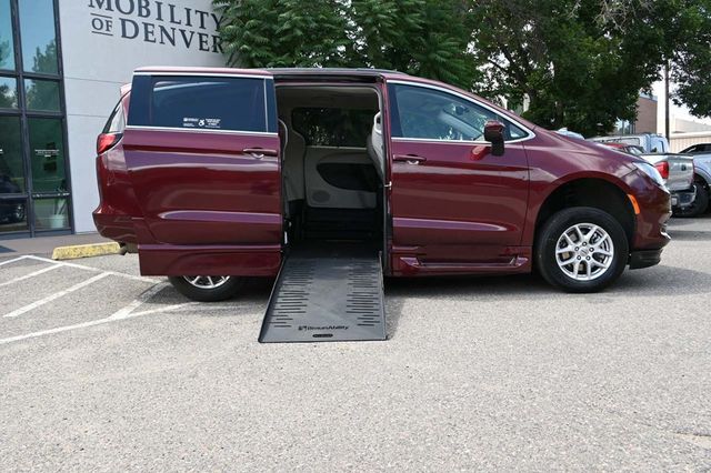 2021 Chrysler Voyager LXi Mobility Handicap Van - 22880550 - 16