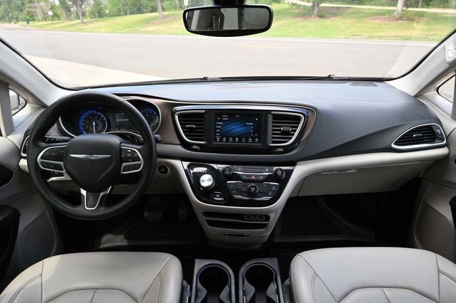 2021 Chrysler Voyager LXi Mobility Handicap Van - 22880550 - 21