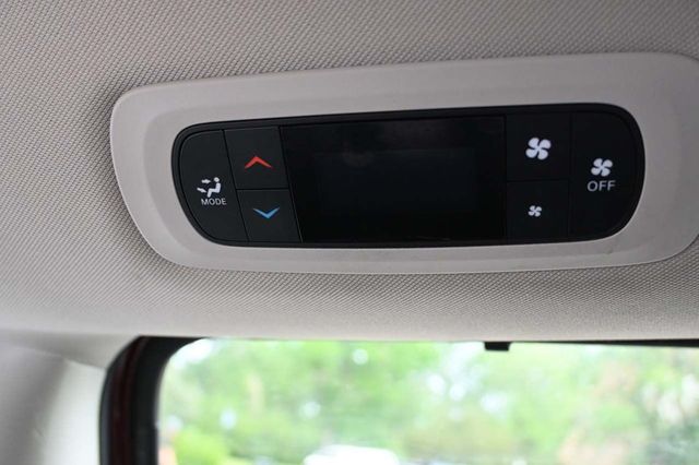 2021 Chrysler Voyager LXi Mobility Handicap Van - 22880550 - 28