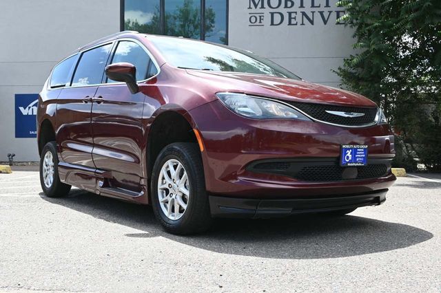 2021 Chrysler Voyager LXi Mobility Handicap Van - 22880550 - 2